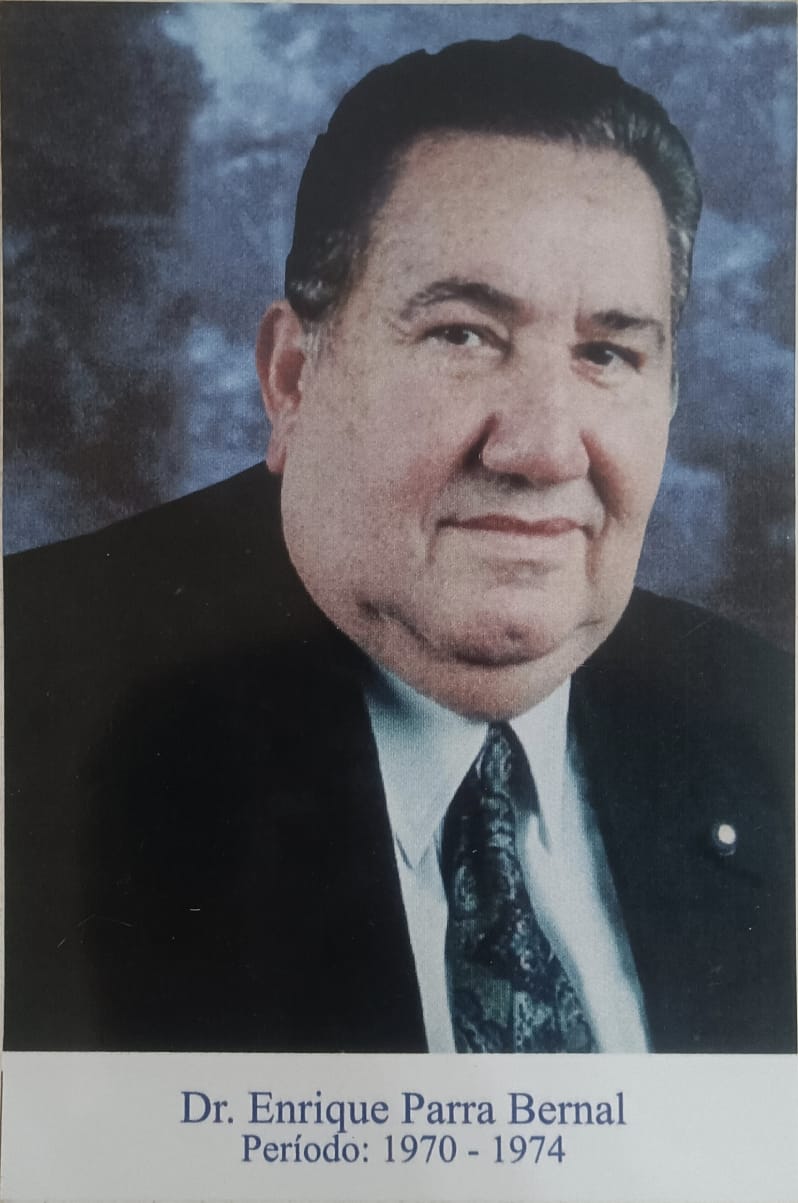 Dr. Enrique Parra Bernal