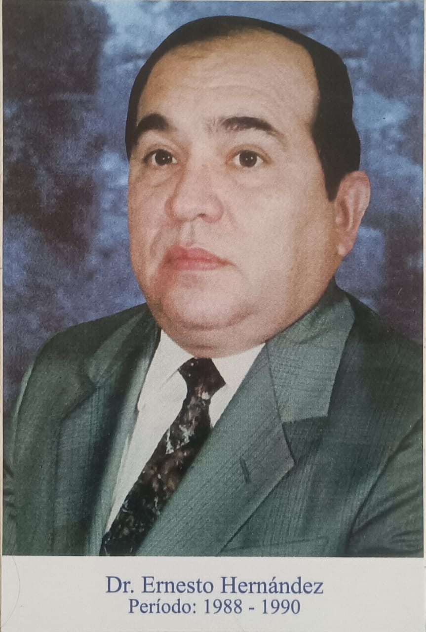 Dr. Ernesto Hernández